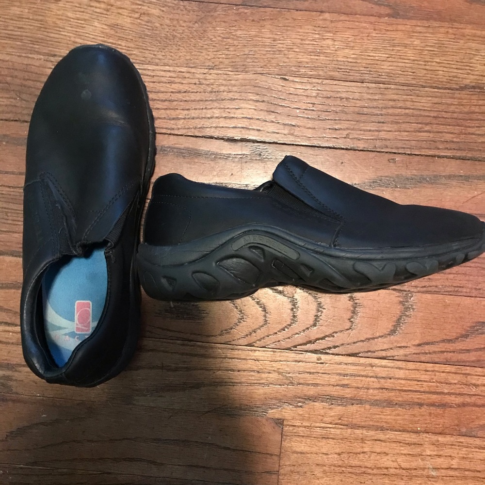 Women’s Merrell shoes